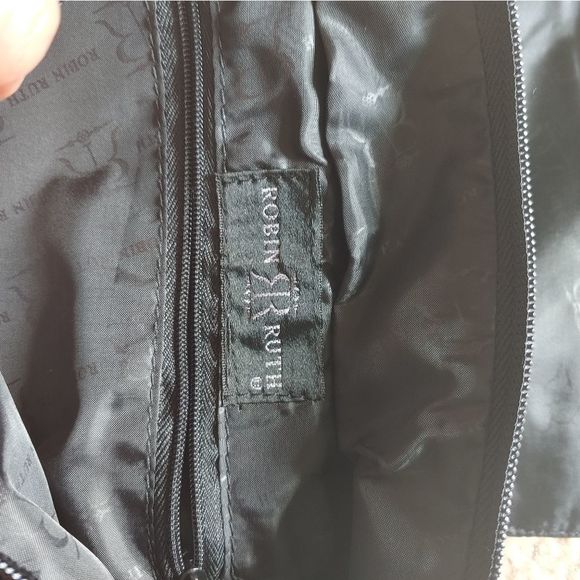 ROBIN RUTH MESSENGER BAG - Picture 7 of 11